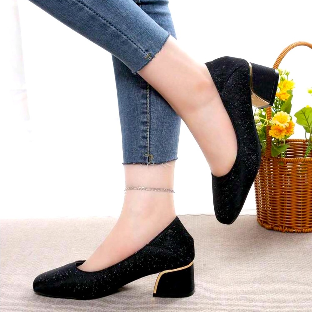 Boutique Low Chunky Heels